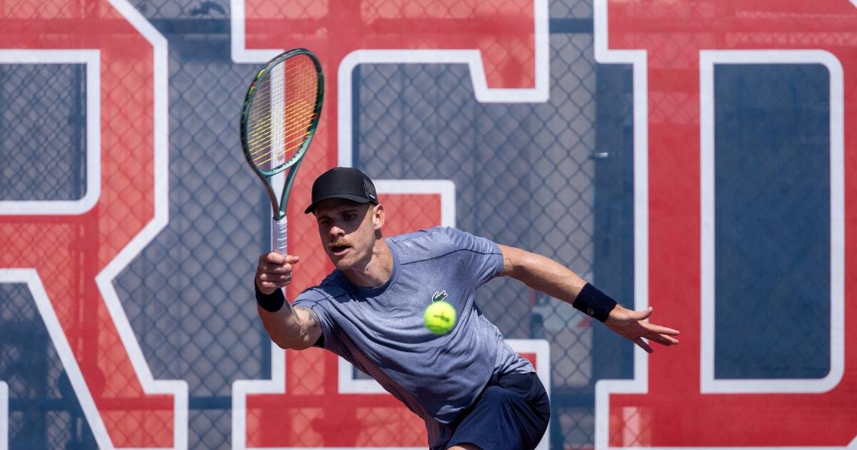 An L.A. tennis star revived his pro career — as a YouTube influencer