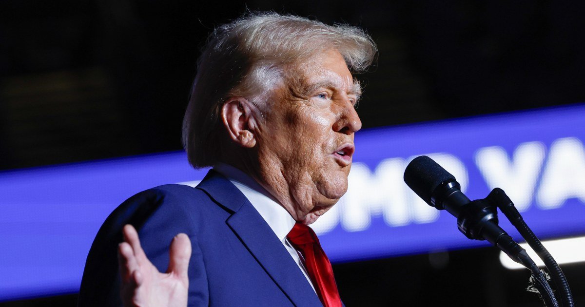 Trump tells Christian leaders America would be better off if they were more powerful