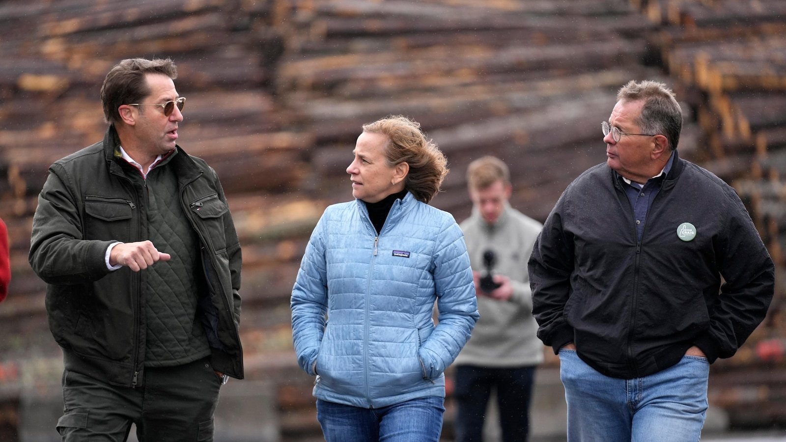 With 2 women running, the New Hampshire governor's race is both close and personal