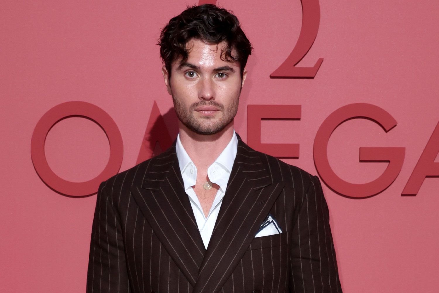 Chase Stokes Reacts to News of 'Outer Banks' Ending After Season 5