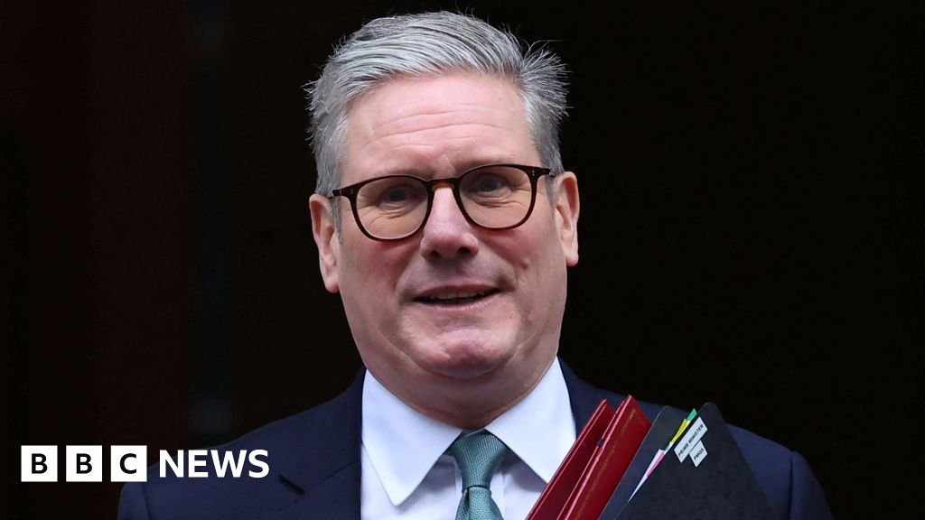 UK wants 'strong' relationship with China, says Keir Starmer