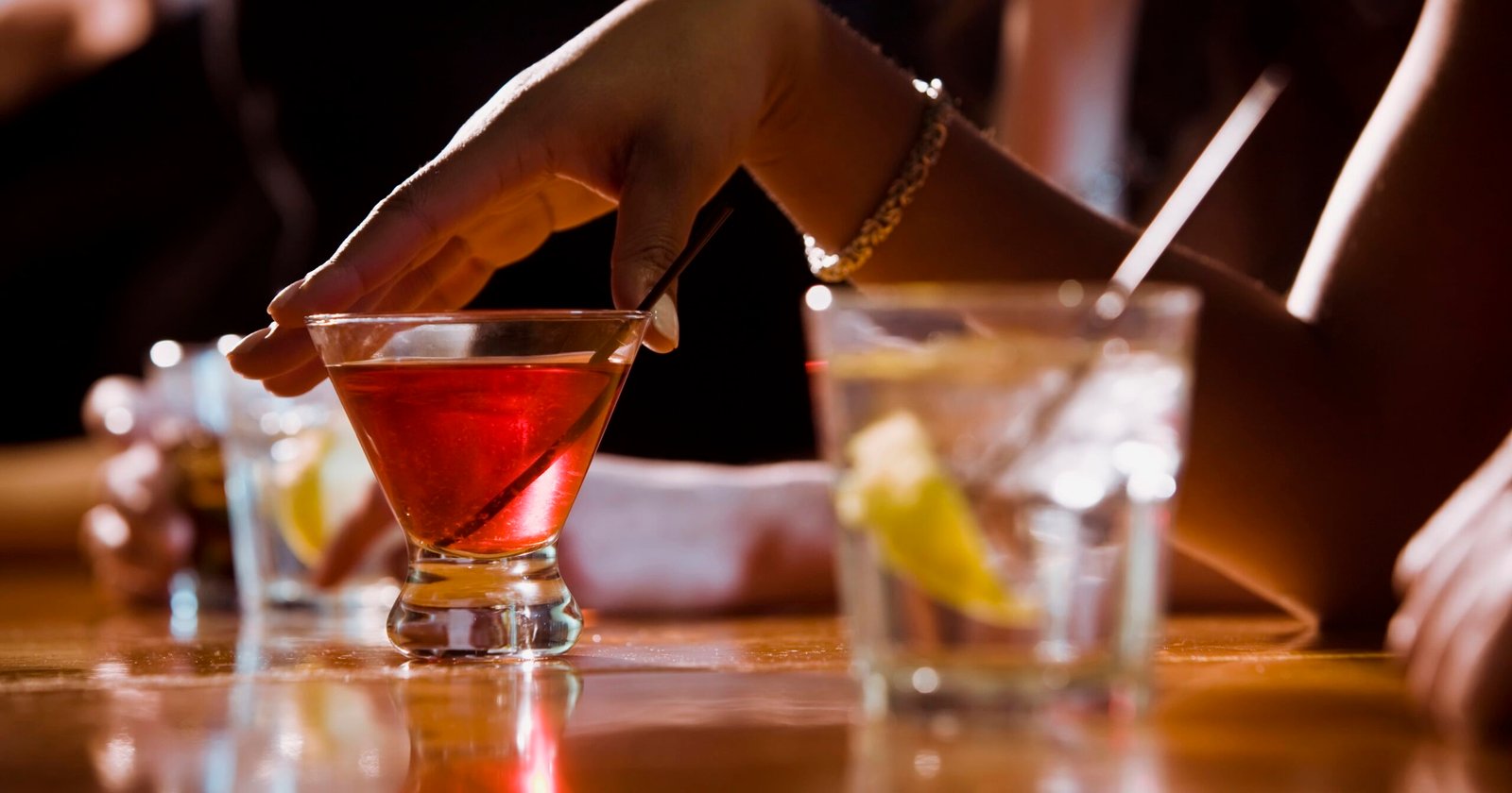 Benefits of Dry January, According to Experts