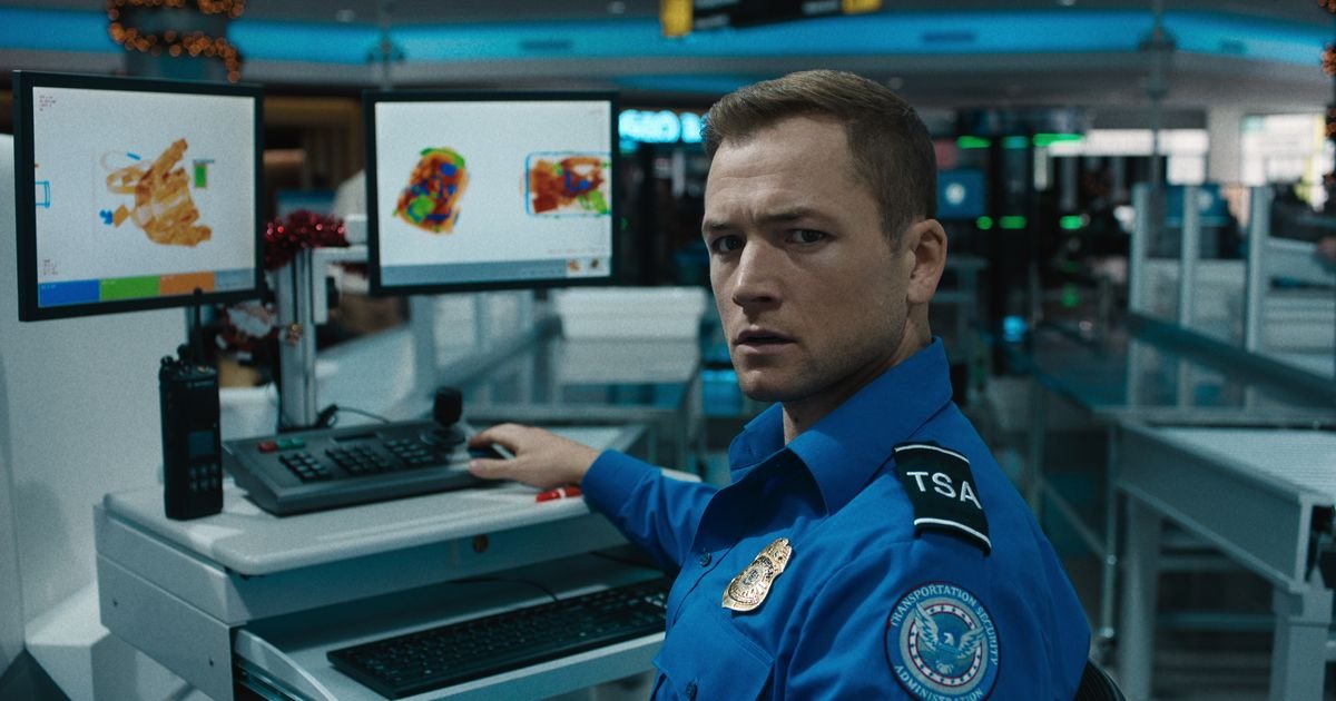 Carry-On: Air Travel Thriller Is The Top Movie On Netflix