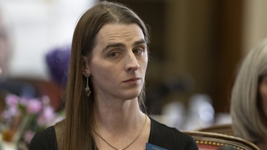 Montana lawmakers vote down transgender bathroom rule