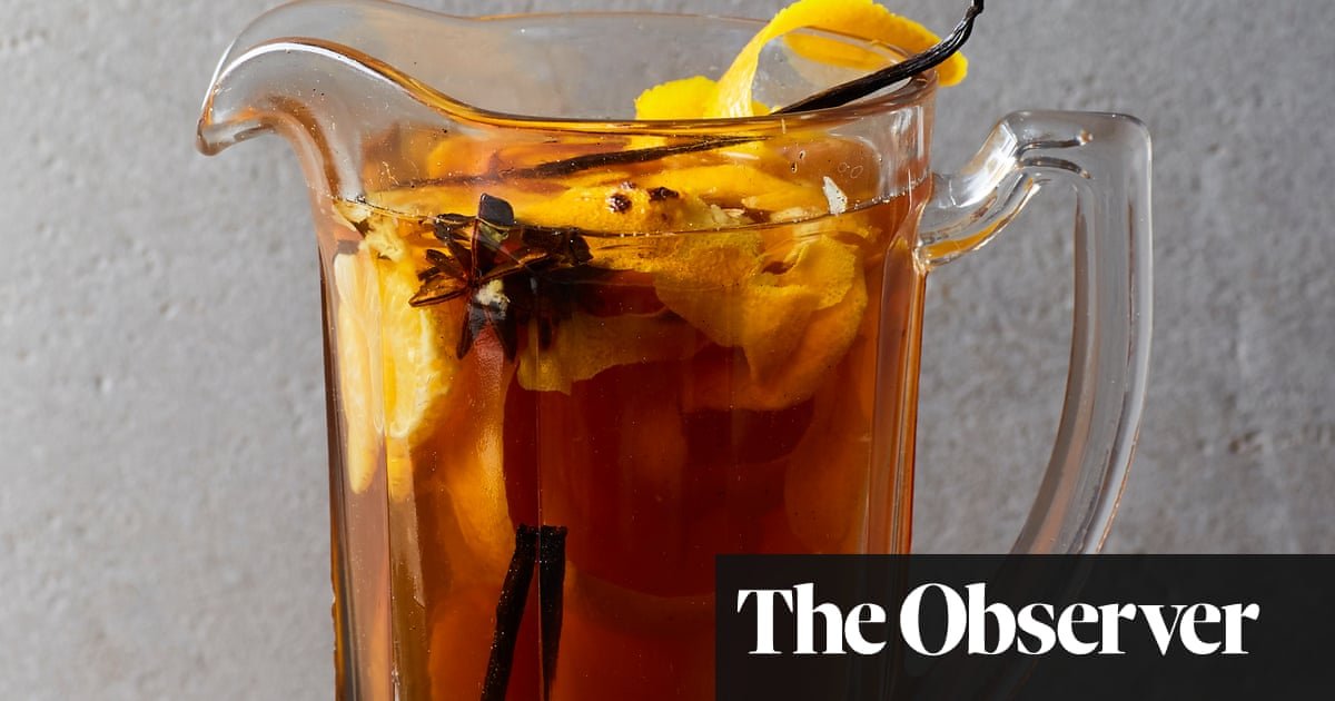 Mulled cider recipe by Bert Blaize and Claire Strickett | Christmas food and drink