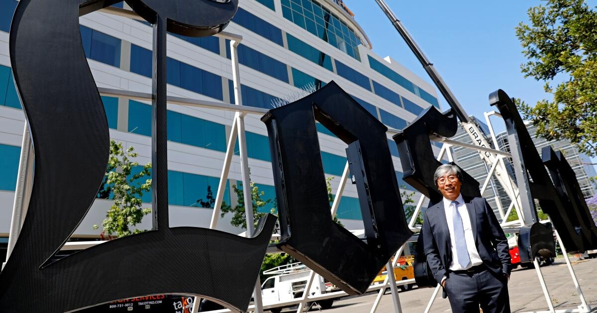 Patrick Soon-Shiong's controversial shakeup at the L.A. Times