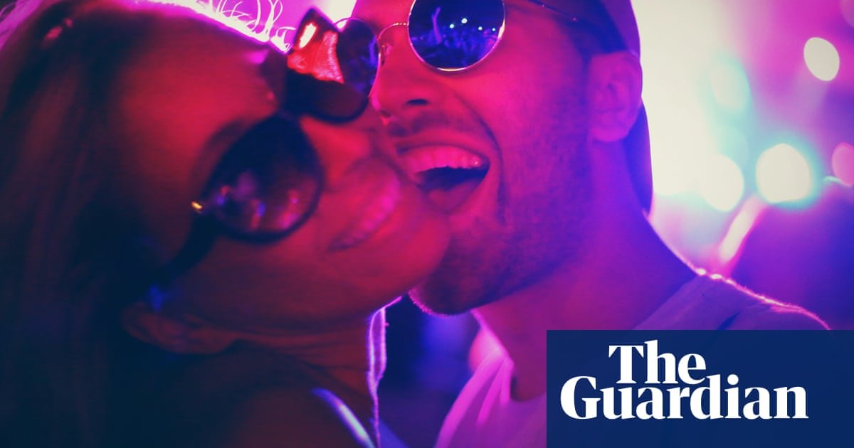 How ‘ins and outs’ are defining the look of 2025 | Fashion