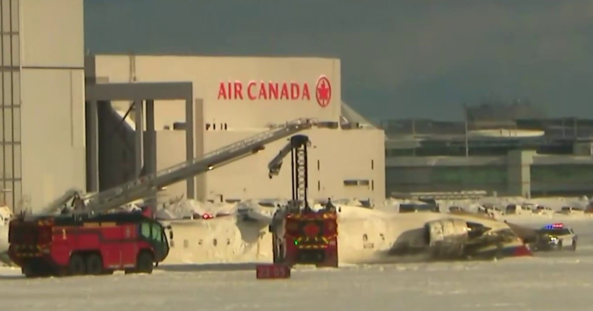 Delta flight arriving in Toronto from Minneapolis upside down on runway