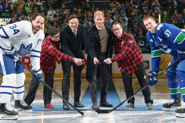 Prince Harry and Meghan make surprise visit to watch NHL ice hockey match