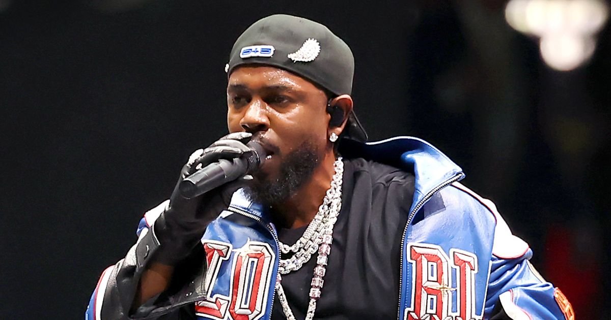 The Super Bowl Halftime Show Spurs Unoriginal 'DEI' Digs