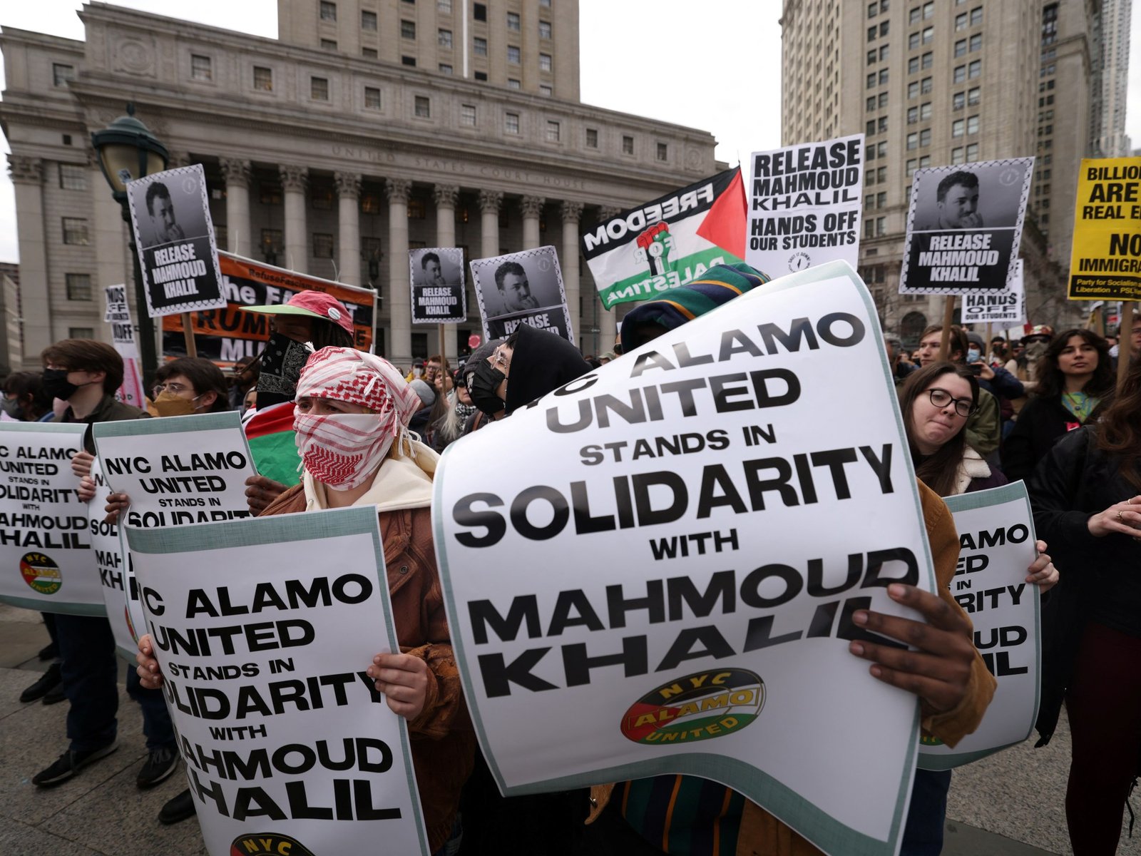 Hundreds rally outside New York court to demand release of Mahmoud Khalil | Donald Trump News