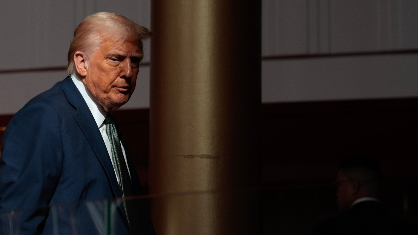 Judge blocks Trump effort to ban transgender soldiers from military : NPR
