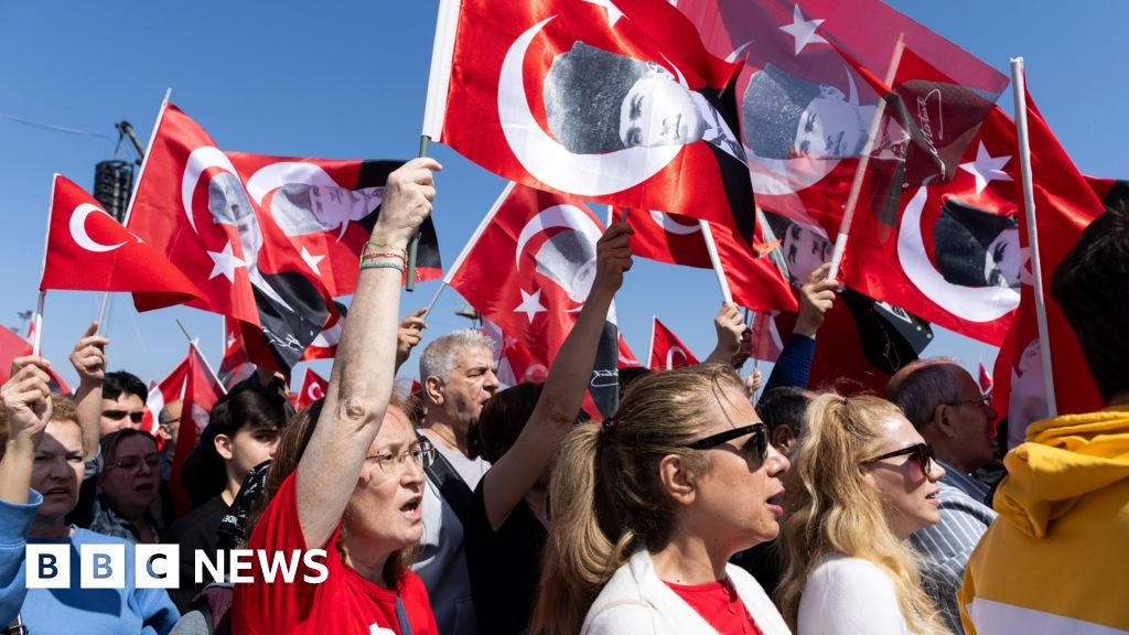 Pro-democracy demonstrators return to Istanbul's streets for huge rally