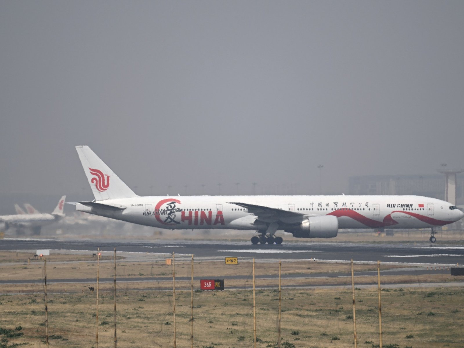 Beijing pauses Boeing orders as trade war escalates | Trade War