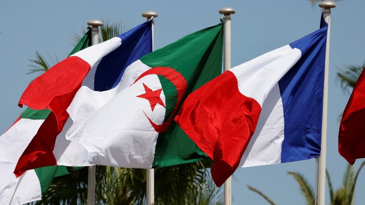 France expels 12 Algerian officials as tensions escalate | Politics News