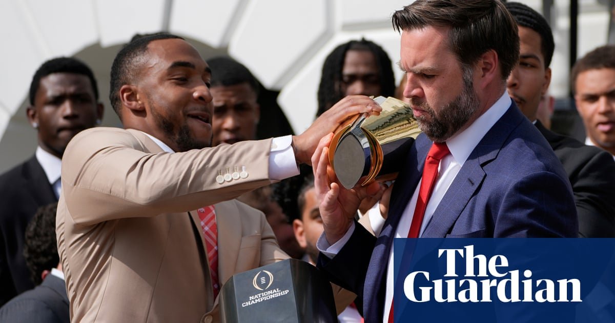 JD Vance fumbles Ohio State’s national title trophy during White House visit | College football