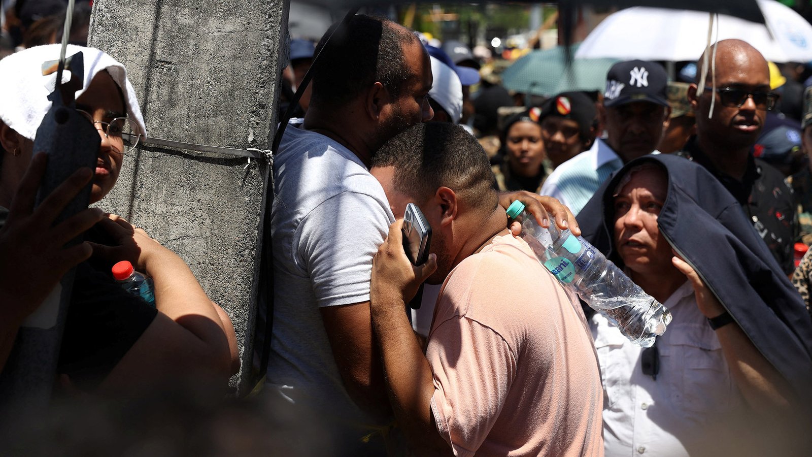 Rescuers search rubble after Dominican Republic club roof collapse | Infrastructure