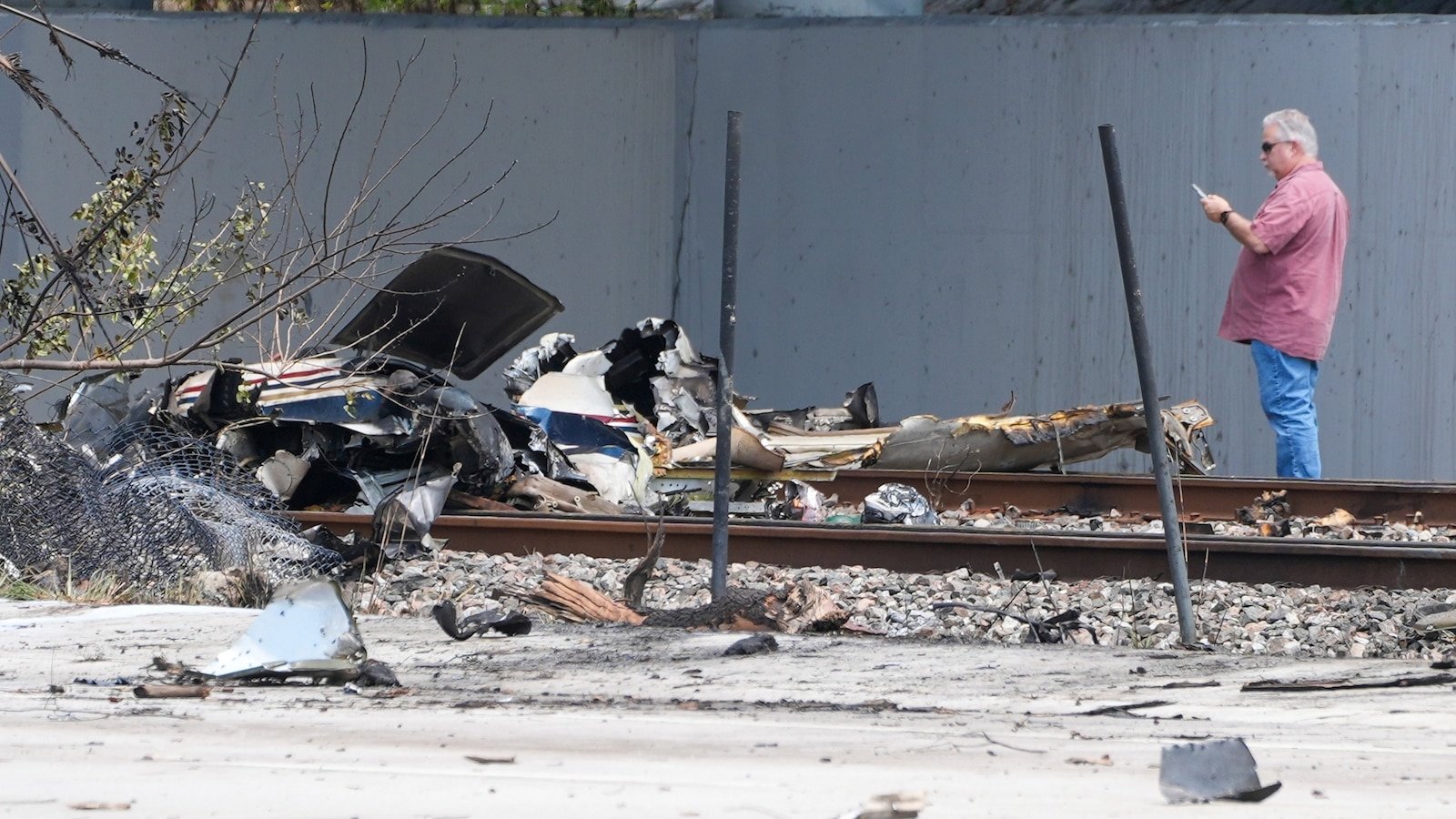 Small plane crashes in Boca Raton, Florida; all 3 on board killed