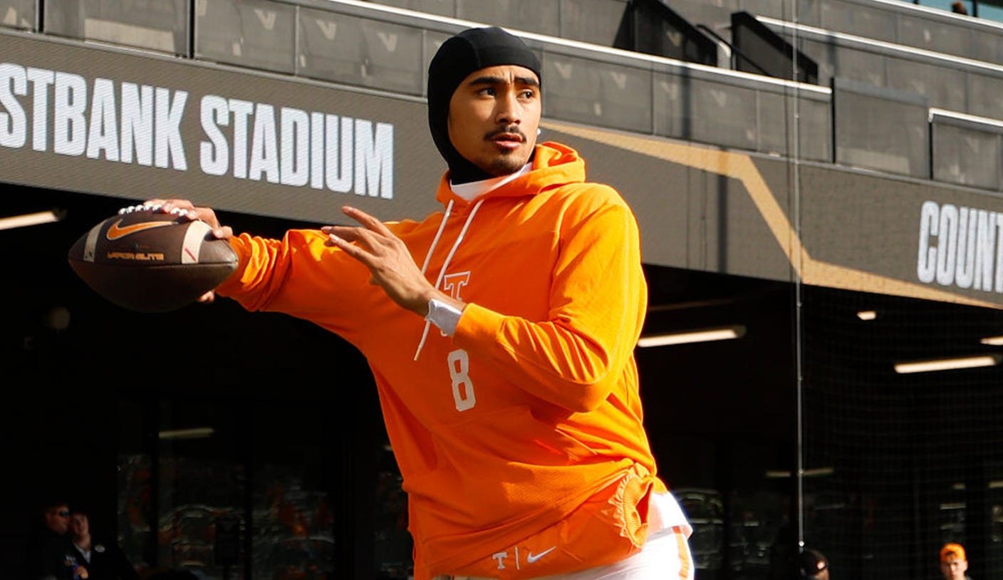 Transfer portal ... trade? Quarterbacks Nico Iamaleava, Joey Aguilar swap places