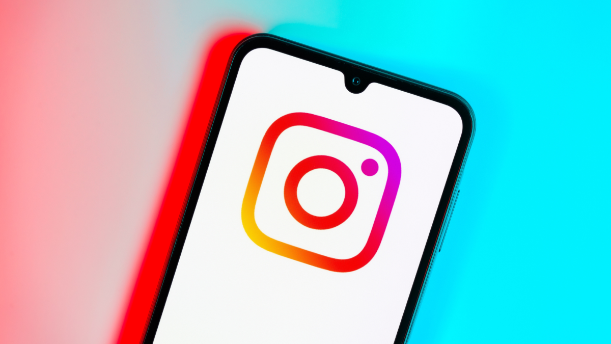 You Should Try Instagram's New 'Blend' Feature for a Custom Reels Feed