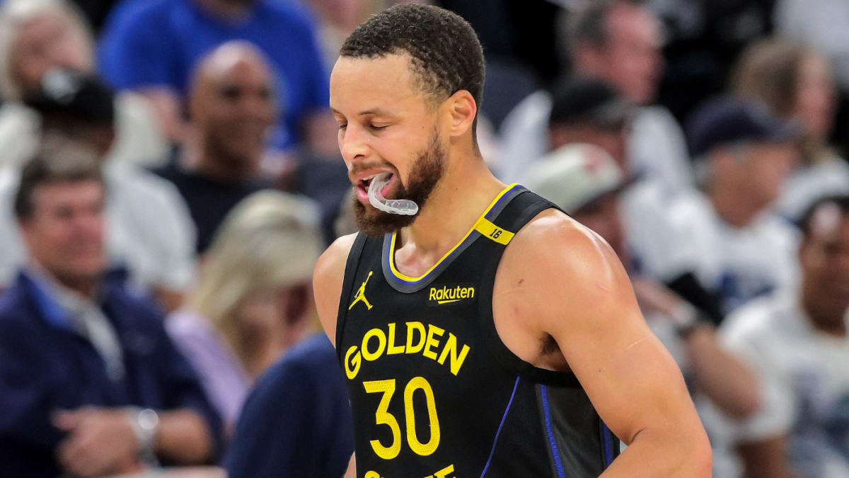 Stephen Curry injury update: Warriors star out for Game 2 vs. Wolves, return timeline unclear, per report