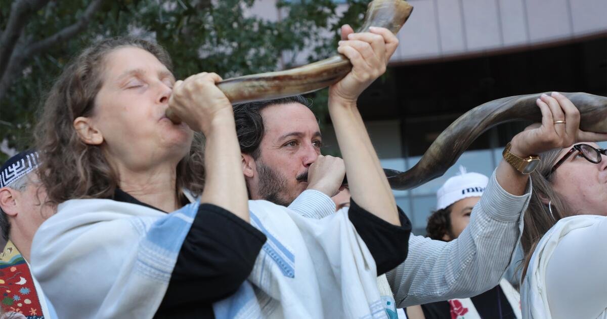 LAPD increases patrols ahead of Jewish holidays
