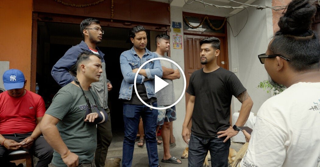 Young Protesters in Nepal Recover Looted Goods for Shopkeepers