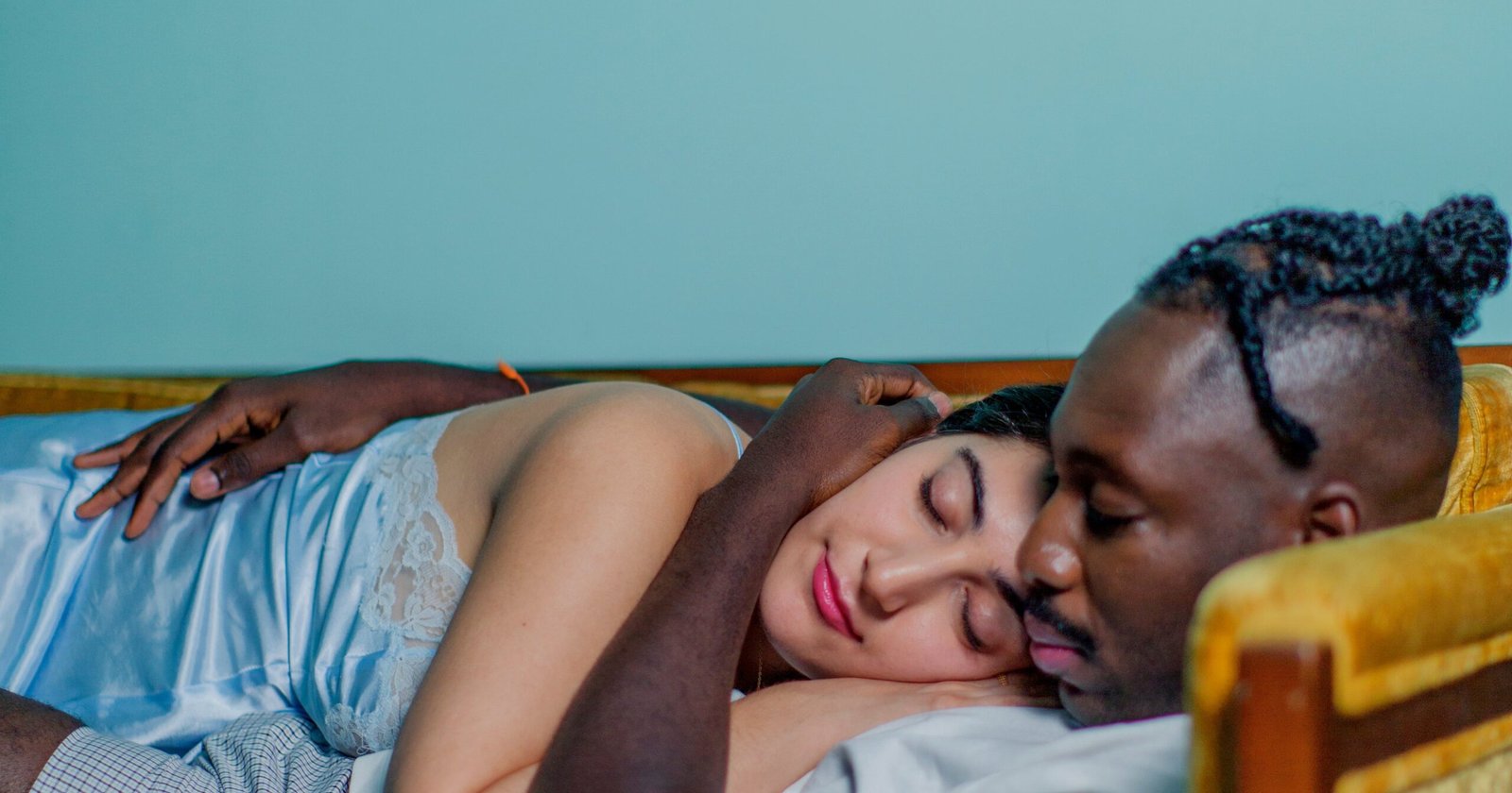 Is Being Too Comfortable In A Relationship A Bad Thing?