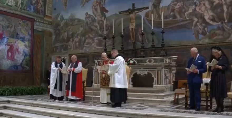 Pope Leo and King Charles pray together