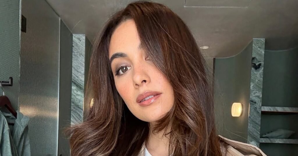 15 Winter Hair Color Trends Predicted By Experts 2025