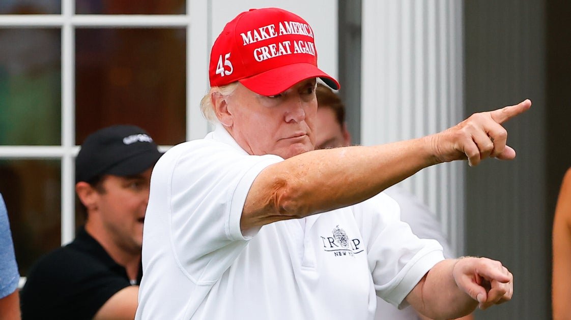 Why Does Trump Do That Finger-Pointing Thing? A New Study Looks Into It.