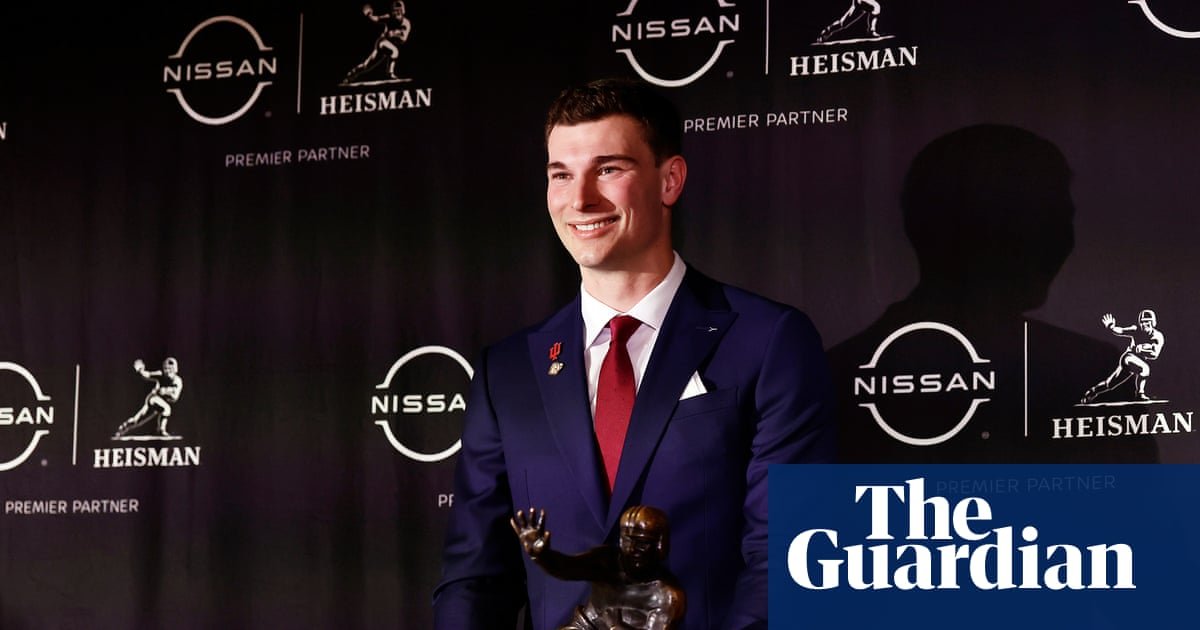 Indiana’s Fernando Mendoza wins Heisman Trophy as college football’s top player | College football
