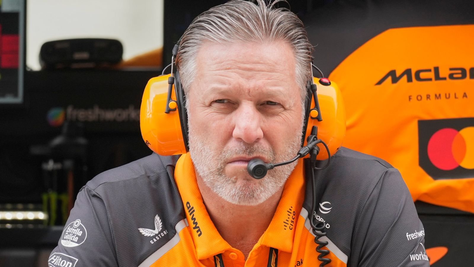 McLaren chief Zak Brown slams Australian politician over suggestions team has favoured Lando Norris over Oscar Piastri | F1 News