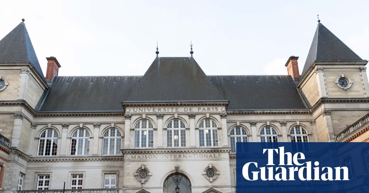 UK aims to secure agreement to rejoin Erasmus student exchange scheme | Students