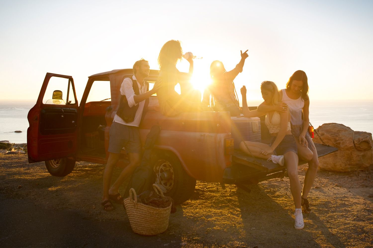 Man Doesn’t Want to Go on Road Trip with Friends After Last-Minute Plan Switch Up