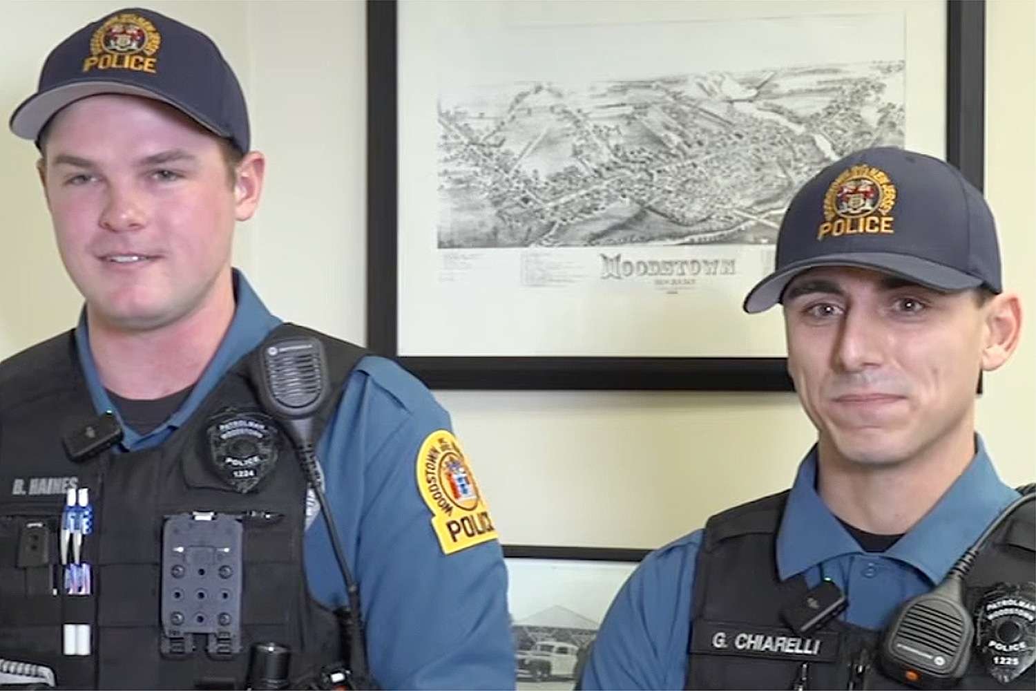 Police Officers Use Google Translate to Help Woman Deliver Baby Inside Car