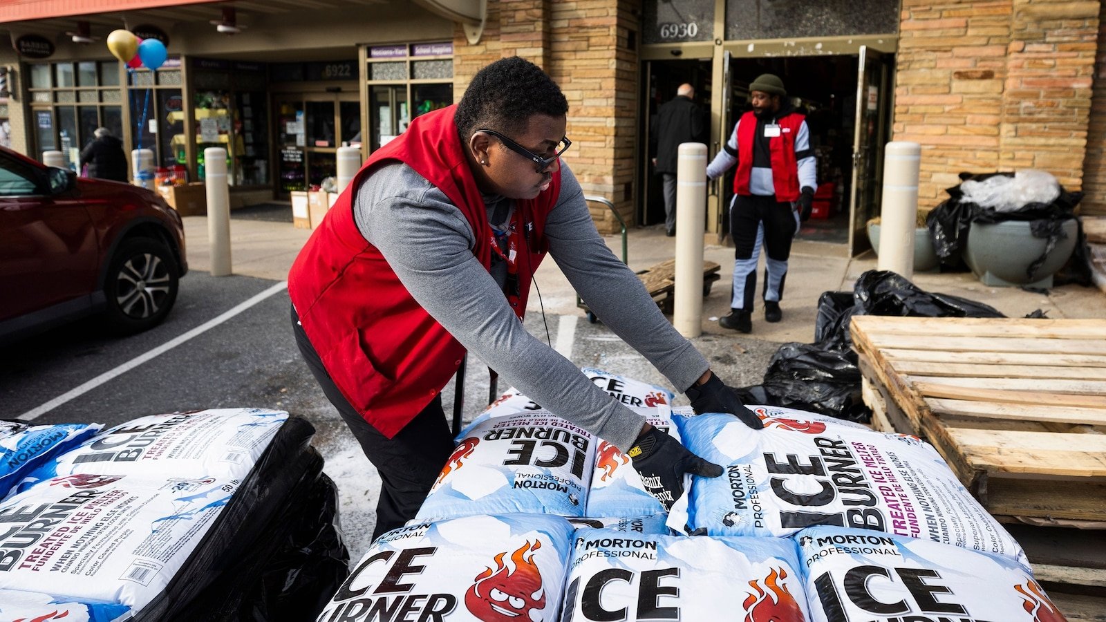 Winter storm live updates: At least 15 states declare state of emergency