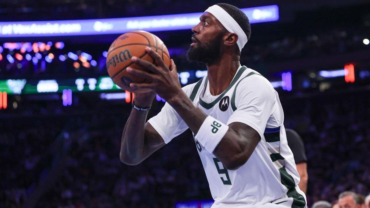 Celtics vs. Bucks prediction, odds, line, time: 2026 NBA picks for Sunday, Feb. 1