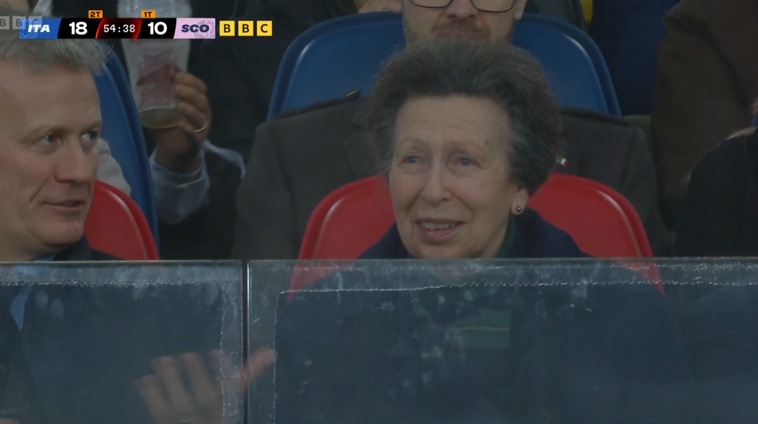 Princess Anne left stunned as thousands give her a standing ovation in Italy