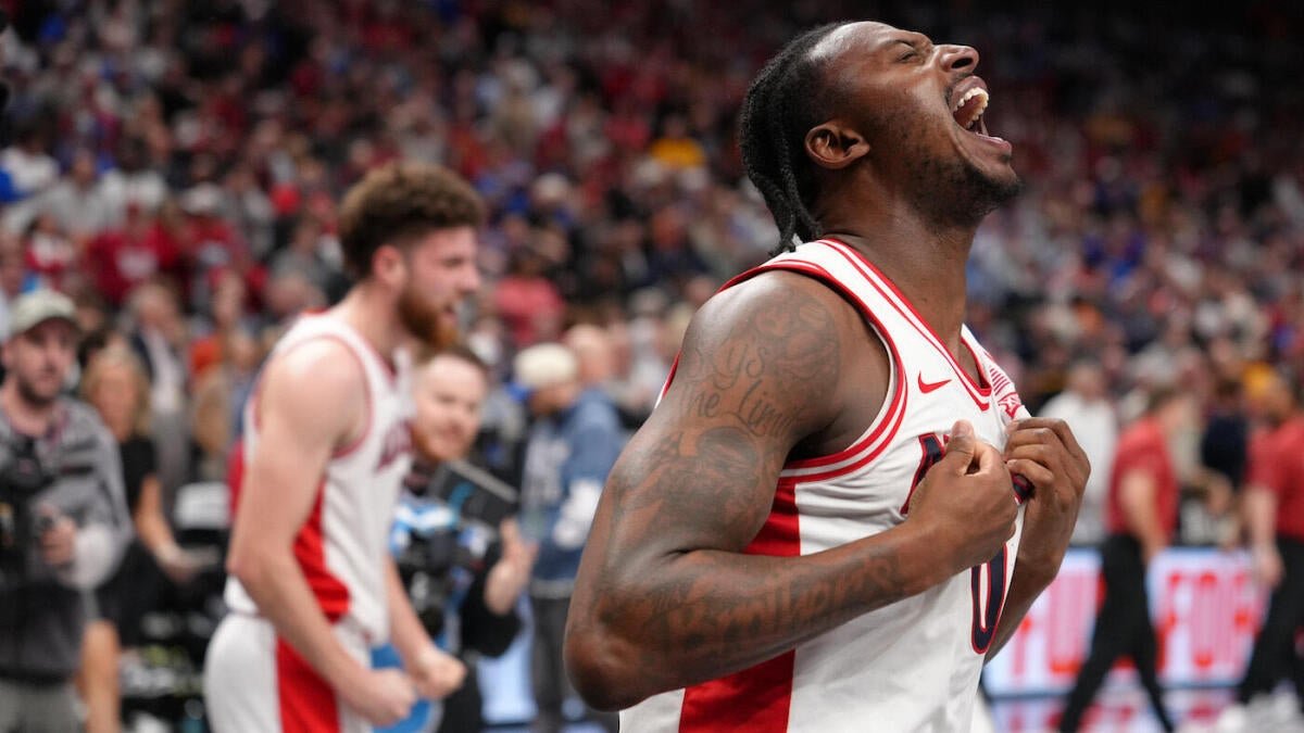 Arizona's buzzer-beating epic win over Iowa State delivers Big 12 what it sorely needed: the Game of the Year