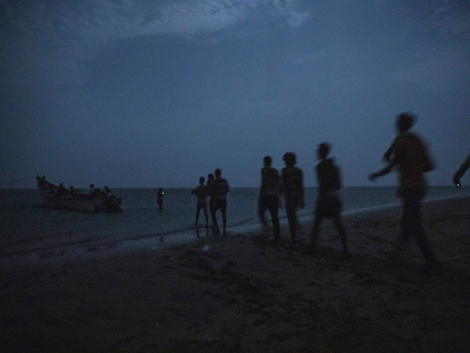 At least nine people dead, dozens missing as boat sinks off Djibouti coast | Migration News