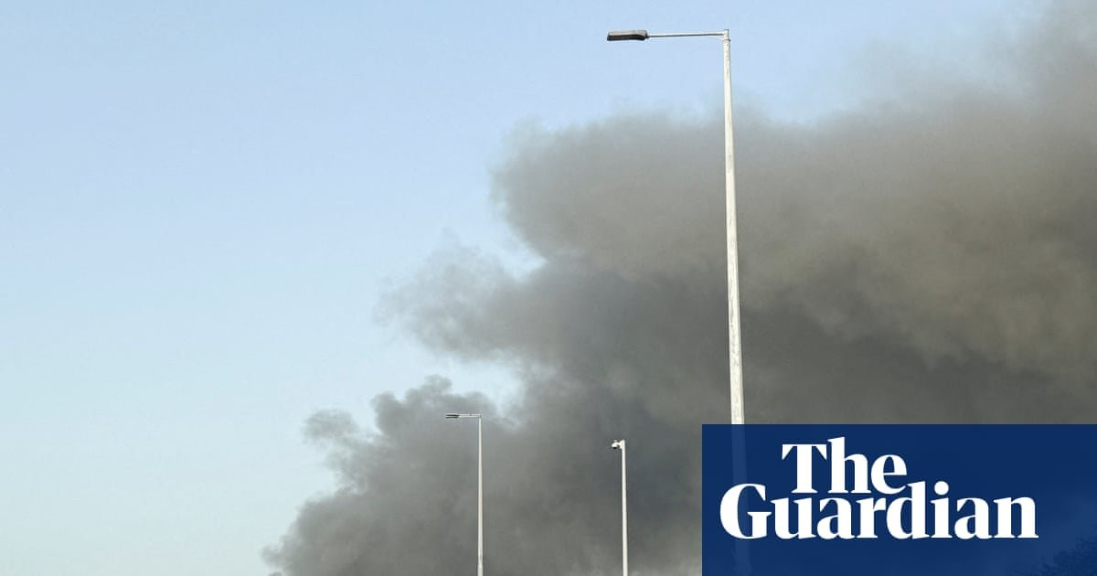 Foreign Office starts planning evacution of thousands of Britons in Middle East | US-Israel war on Iran