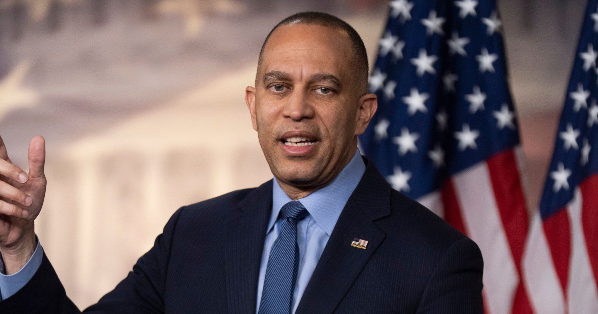 Top Democrat in US House slams Trump’s ‘reckless war of choice’ | Politics