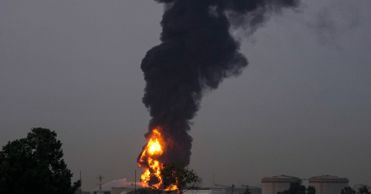 United Arab Emirates briefly closes airspace as Israel strikes Lebanon and Tehran