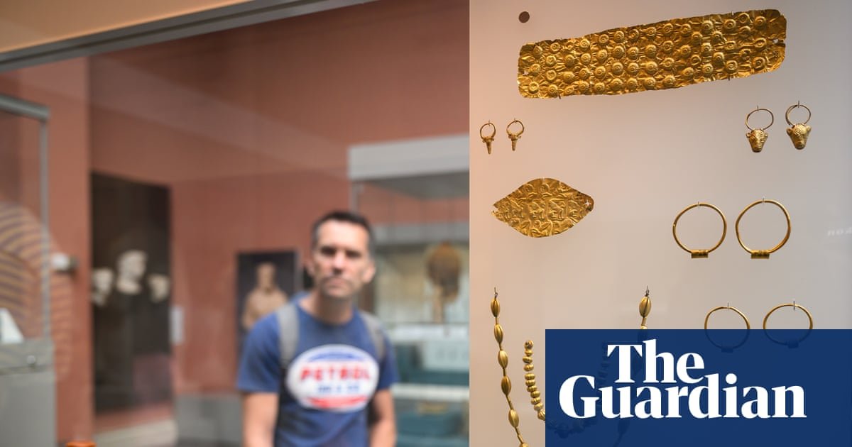 Antiquities dealer who exposed thefts at British Museum dies aged 61 | British Museum
