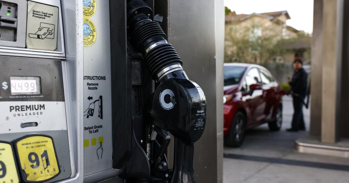 Gas just hit $6 in L.A. Here's where you can still find it for $5