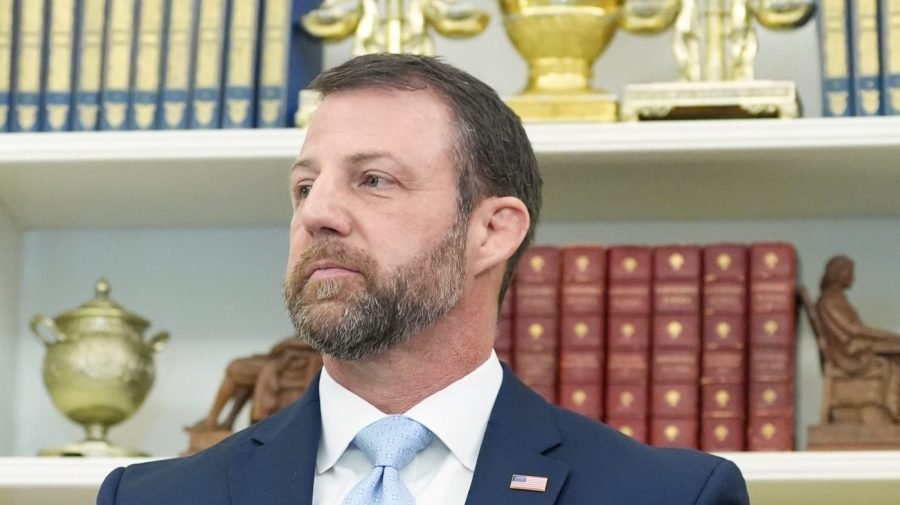 Mullin calls out Walz over Minnesota raids: 'You have zero credibility on this issue'