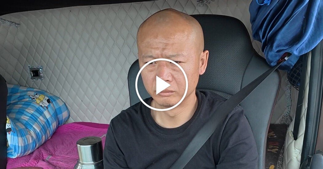 Soaring Fuel Prices Squeeze China’s Frugal Truckers