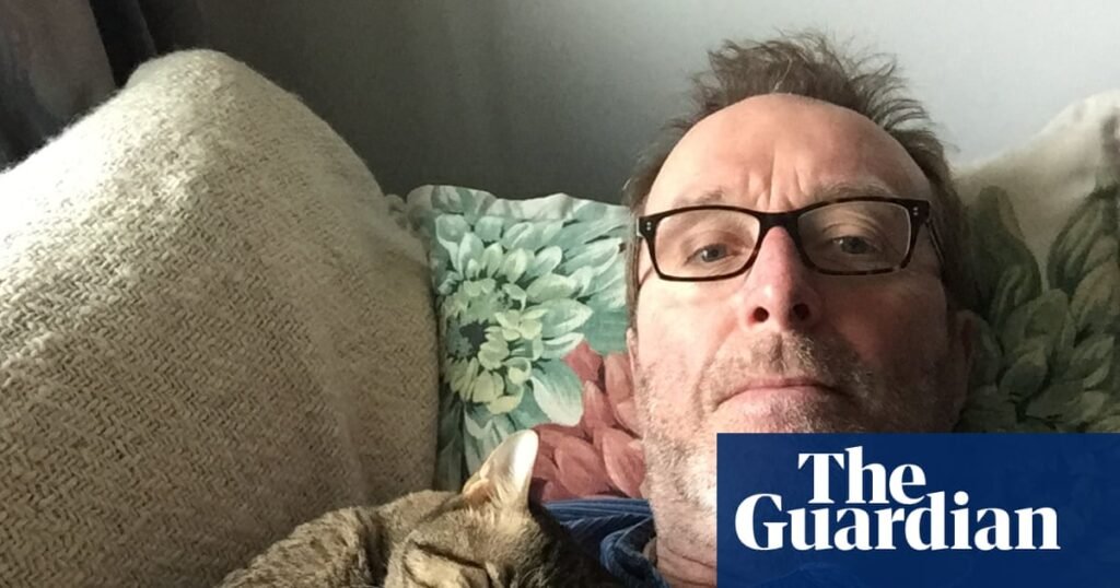 The pet I’ll never forget: Benny the cat, who climbed into my shopping bag – then shared my baths | Cats