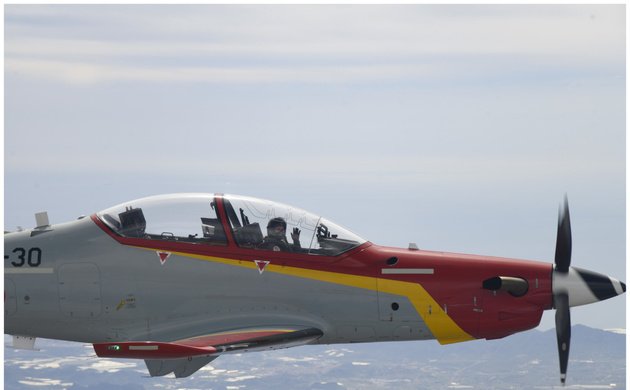 Princess Leonor on her second solo flight during military training